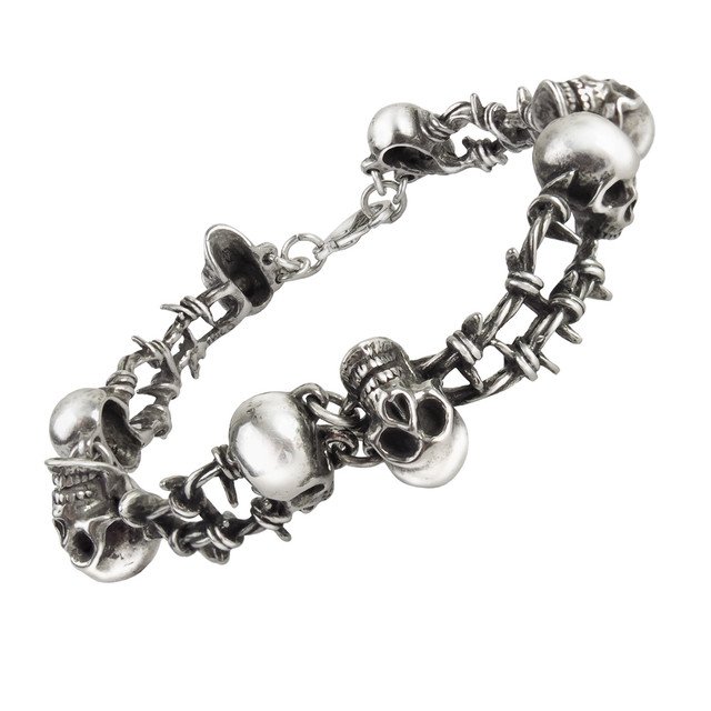 Pewter Barbwire Skulls Bracelet Alchemy Gothic 1977 Size Large A103